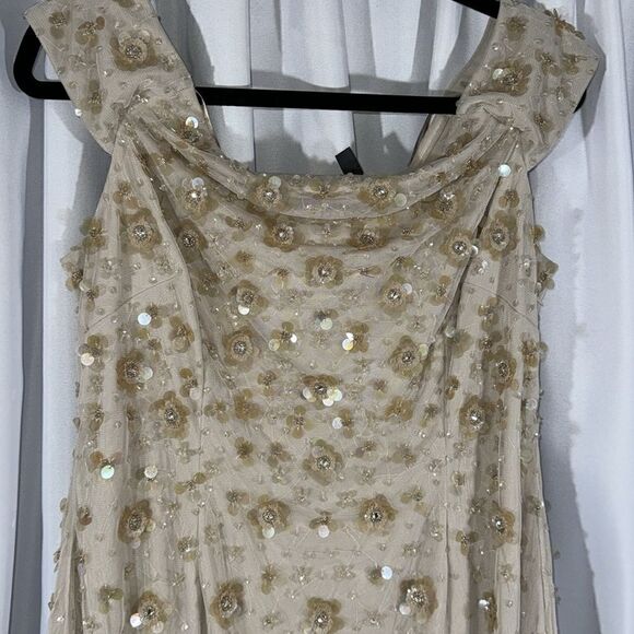 BHLD ROSIE IFF SHOULDER COLUMN GOWN IN NEUTRAL SIZE 16 - Picture 10 of 13